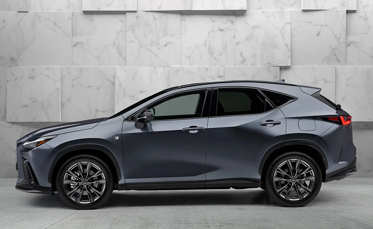 Lexus NX 450h+ 4x4 Premium+ (2025)