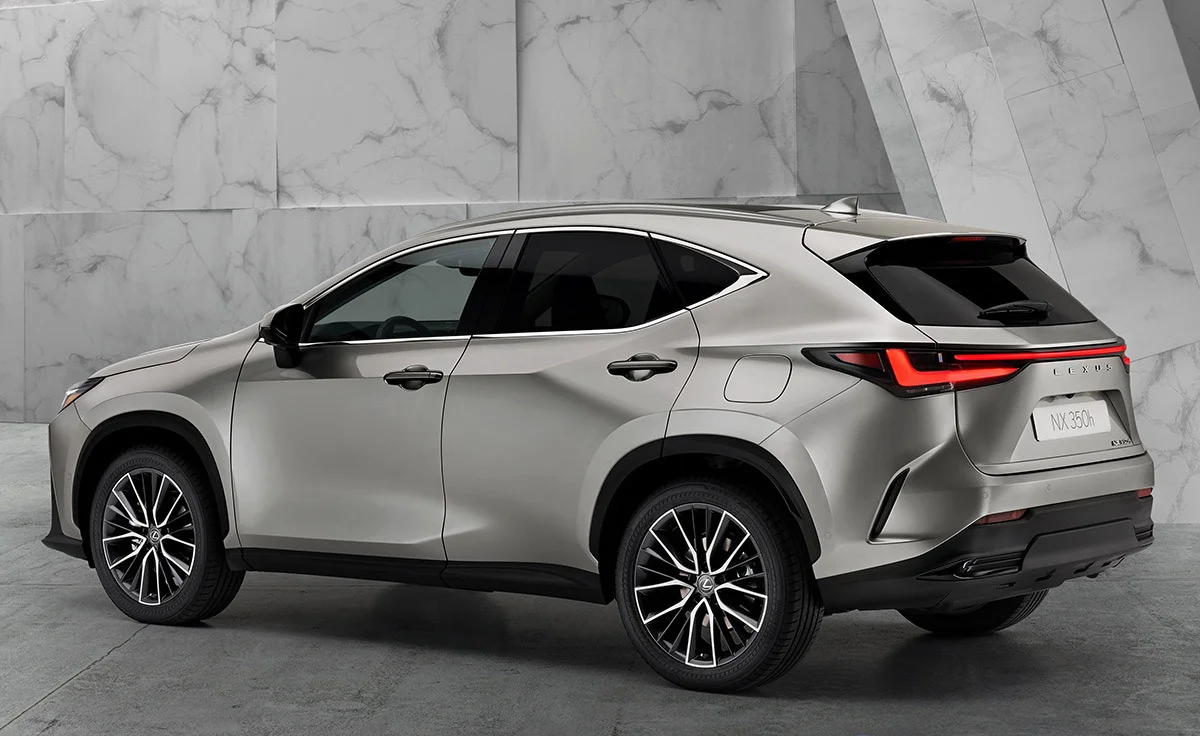 Lexus NX 450h+ 4x4 Premium+ (2025)