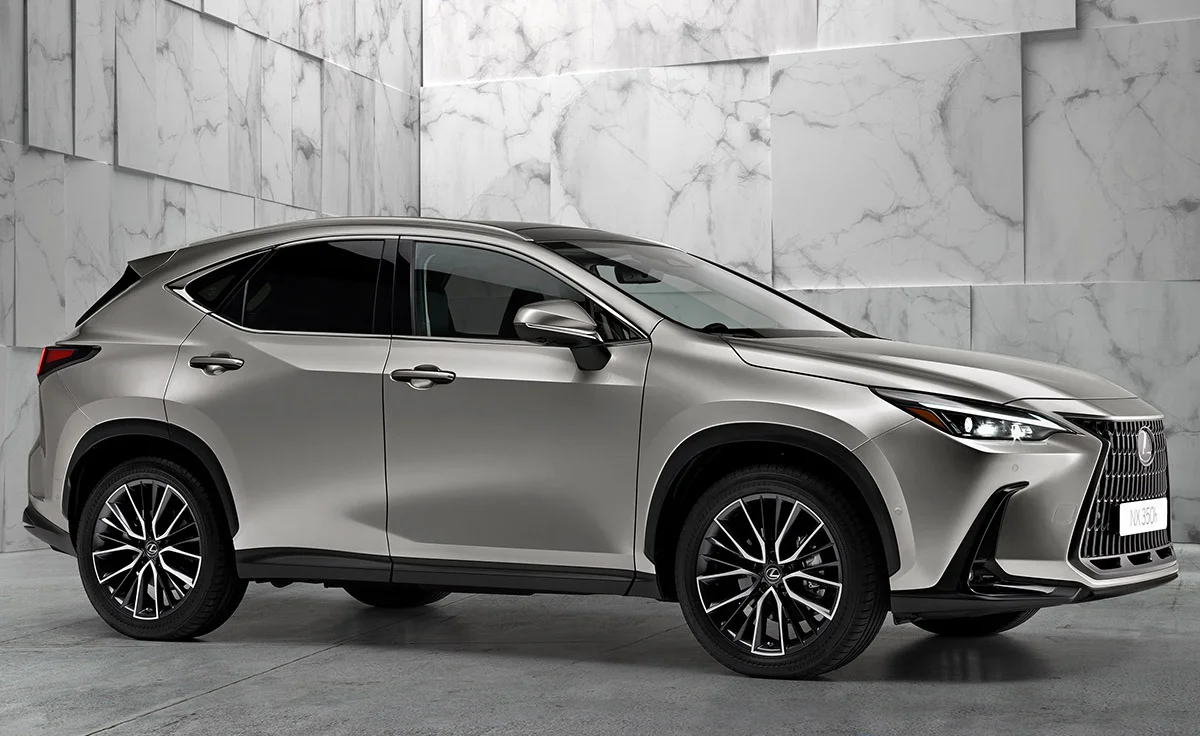 Lexus NX 450h+ 4x4 Premium+ (2025)