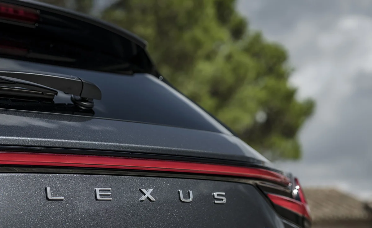 Lexus NX 450h+ 4x4 Premium+ (2025)