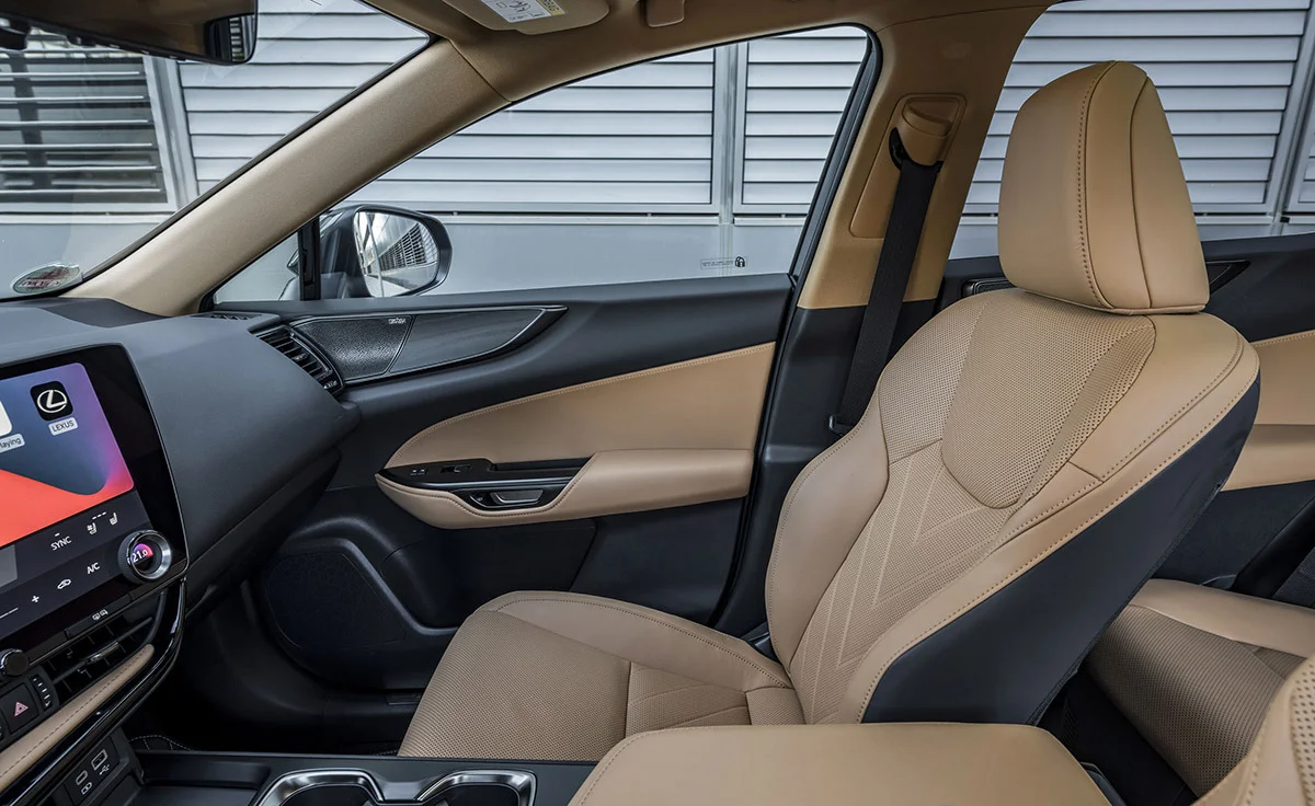 Lexus NX 450h+ 4x4 Premium+ (2025)