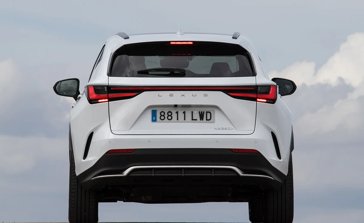 Lexus NX 450h+ 4x4 Premium+ (2025)