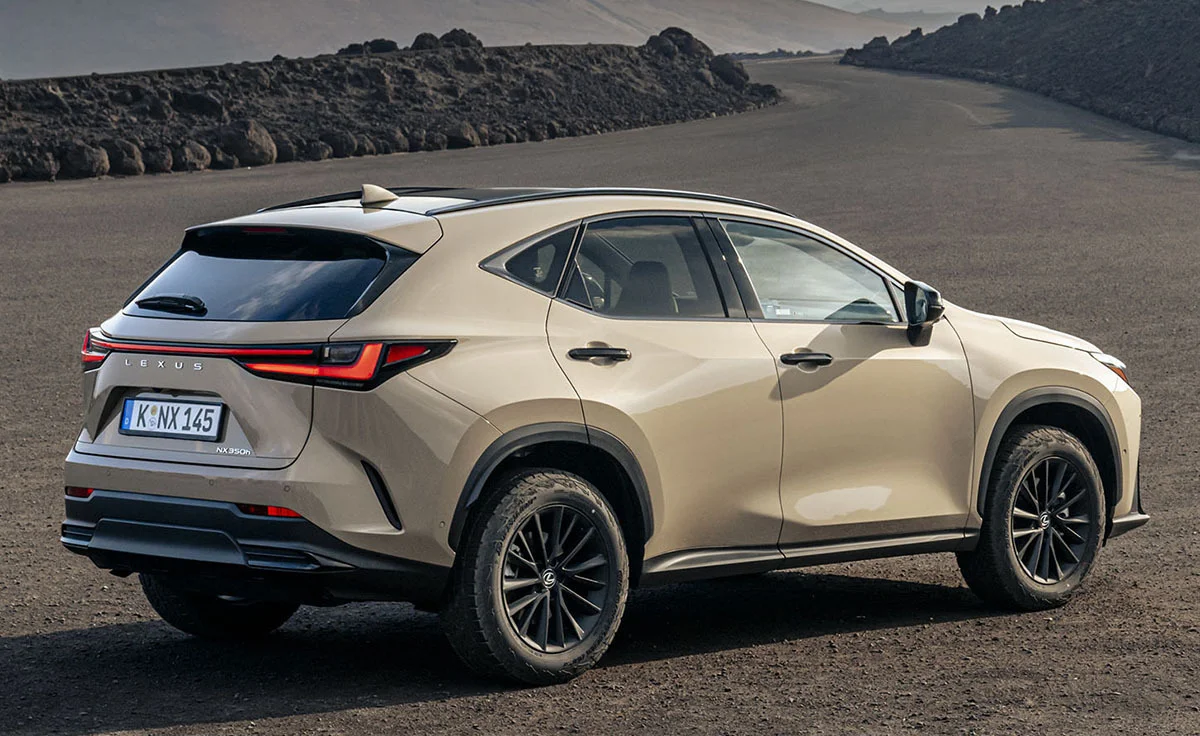 Lexus NX 450h+ 4x4 Premium+ (2025)