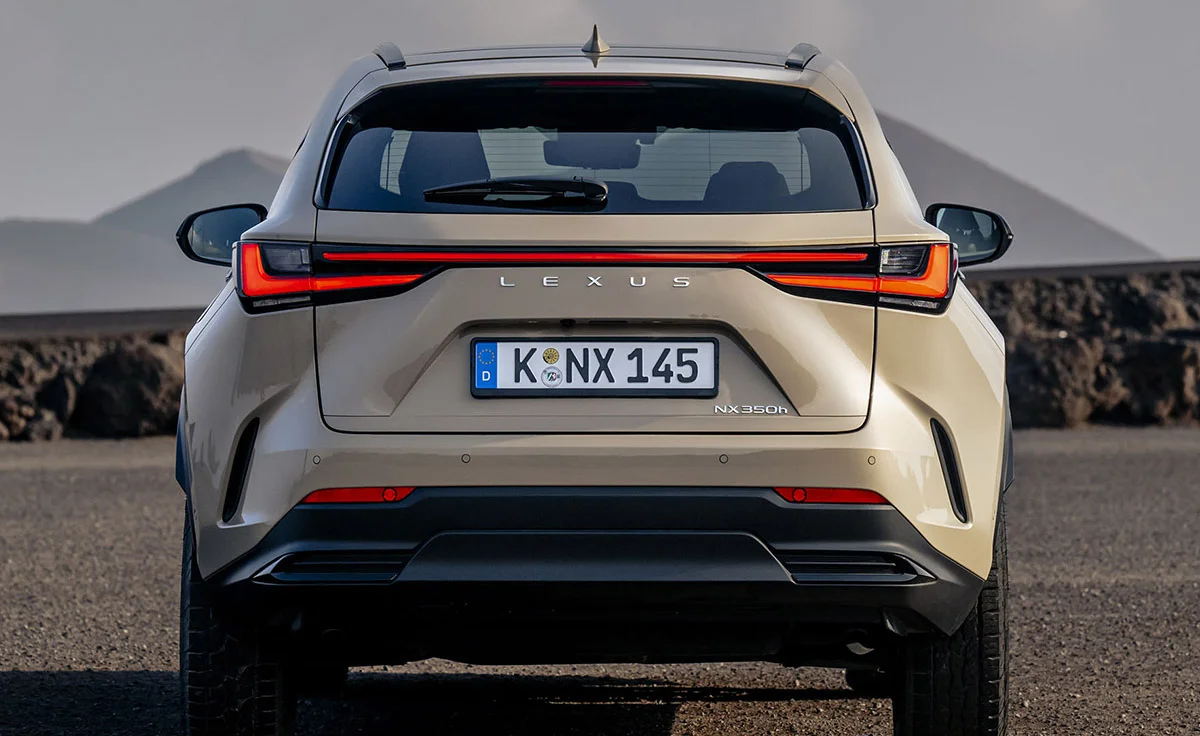 Lexus NX 450h+ 4x4 Premium+ (2025)