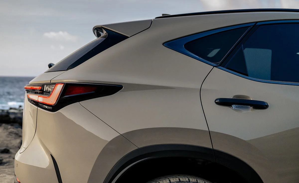 Lexus NX 450h+ 4x4 Premium+ (2025)