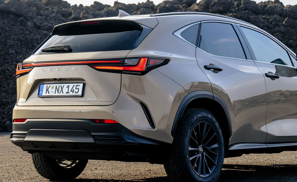 Lexus NX 450h+ 4x4 Premium+ (2025)