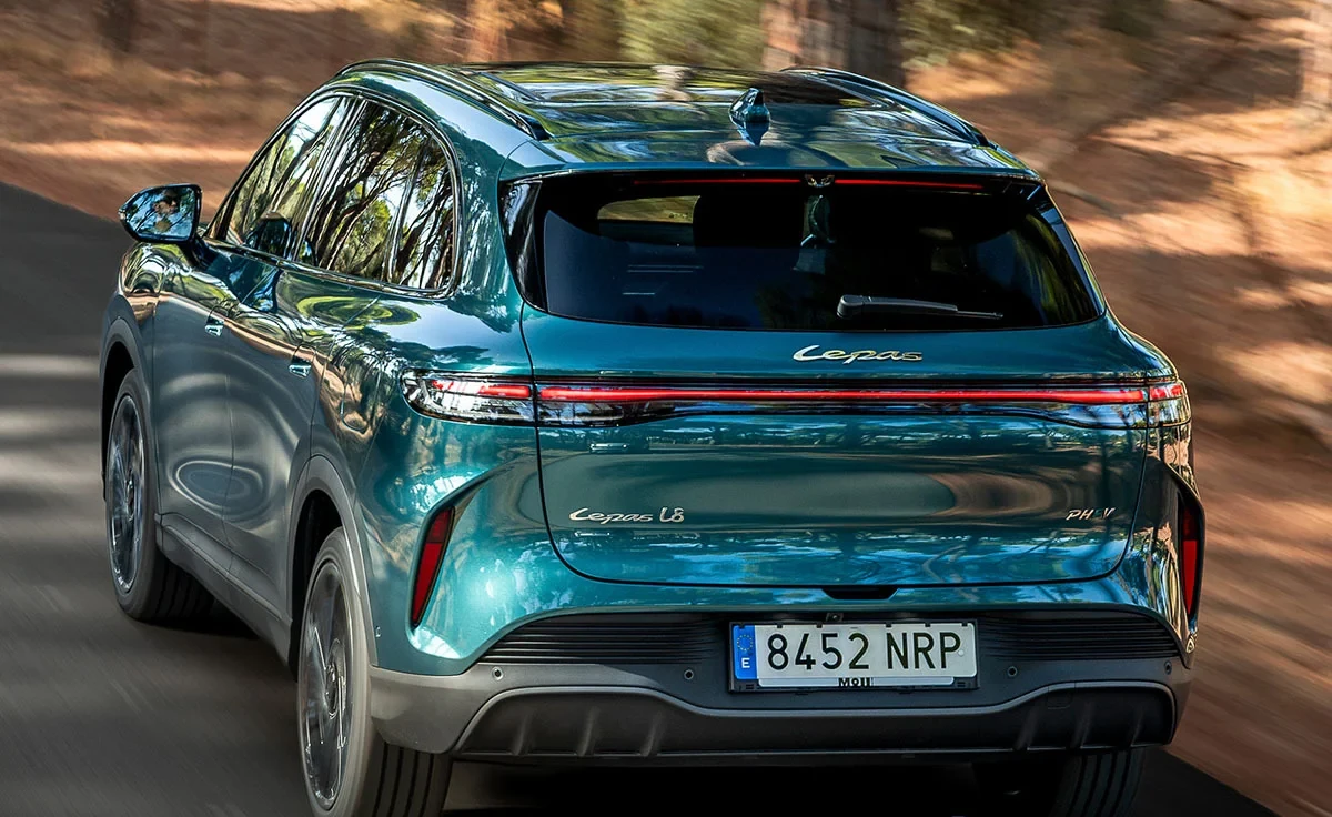 Comportamiento en marcha del LEPAS L8 Super Hybrid Elegance (2026)