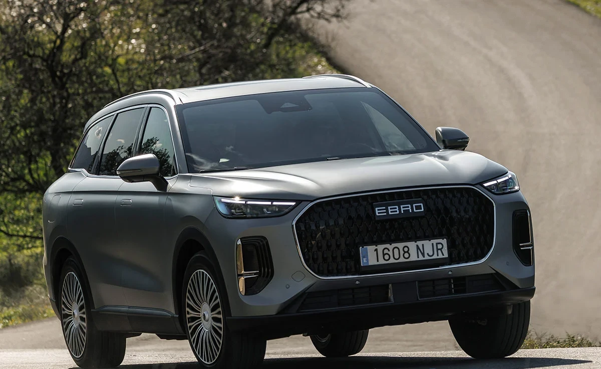 Ebro s900 PHEV 4x4 Luxury