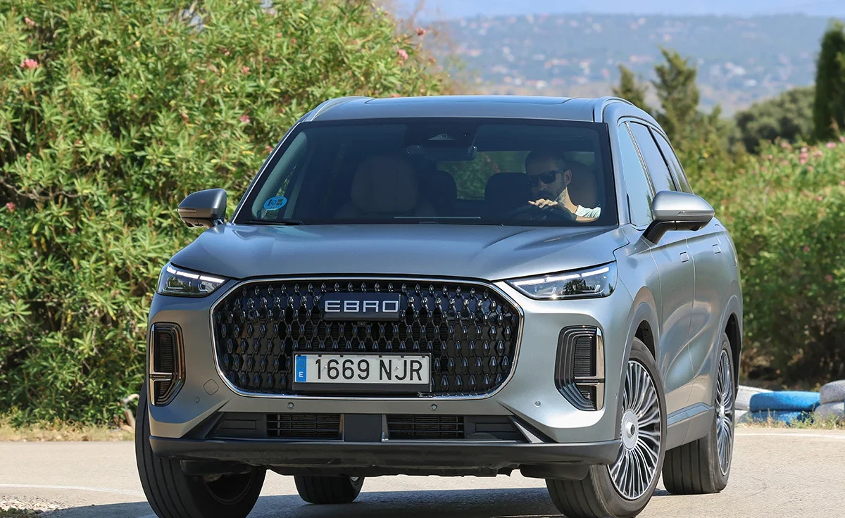 Ebro s900 PHEV 4x4 Luxury