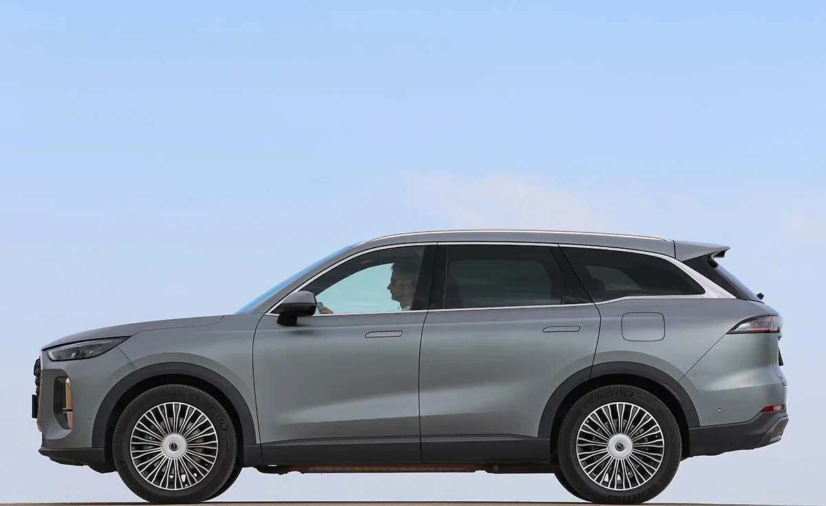 Ebro s900 PHEV 4x4 Luxury