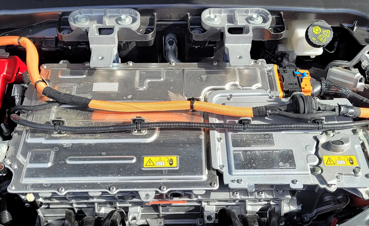 Arquitectura y detalles técnicos del Renault Megane E-Tech Eléctrico esprit Alpine 160 kW (220 CV) autonomía confort (2025)
