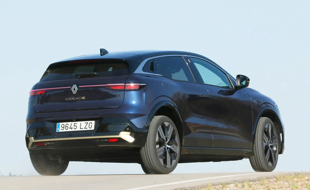 Comportamiento en marcha del Renault Megane E-Tech Eléctrico esprit Alpine 160 kW (220 CV) autonomía confort (2025)