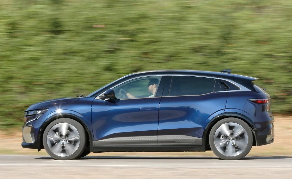 Arquitectura y detalles técnicos del Renault Megane E-Tech Eléctrico esprit Alpine 160 kW (220 CV) autonomía confort (2025)