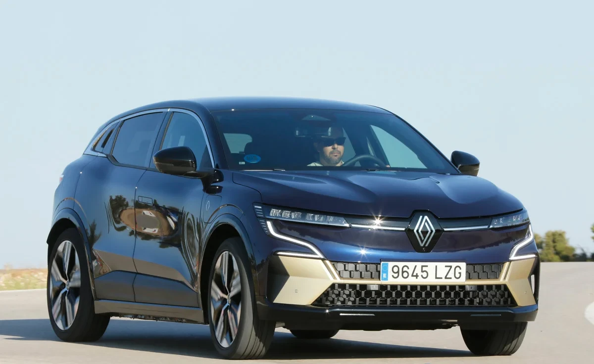 Renault Megane E-Tech Eléctrico esprit Alpine 160 kW (220 CV) autonomía confort (2025)