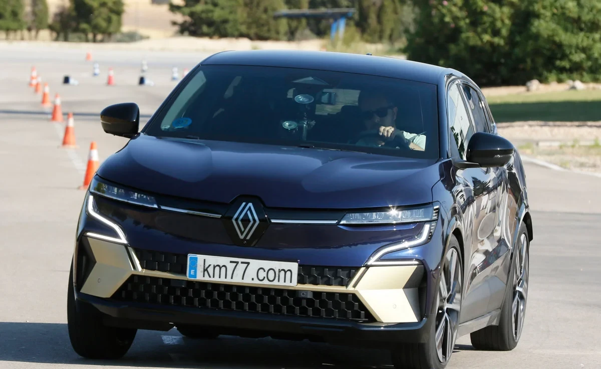Renault Megane E-Tech Eléctrico esprit Alpine 160 kW (220 CV) autonomía confort (2025)