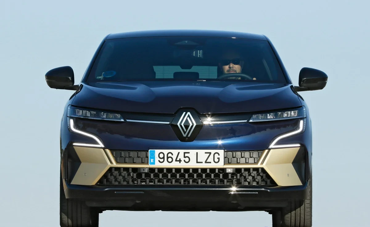 Renault Megane E-Tech Eléctrico esprit Alpine 160 kW (220 CV) autonomía confort (2025)