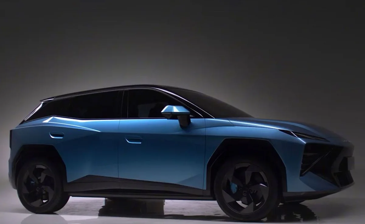 Omoda 4 EV Standard