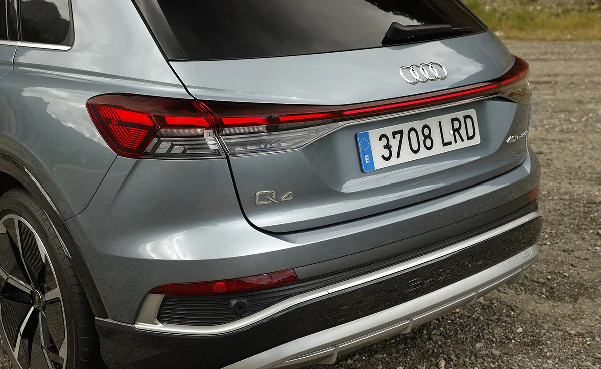 Audi Q4 e-tron 45 Genuine edition (2024-2026)
