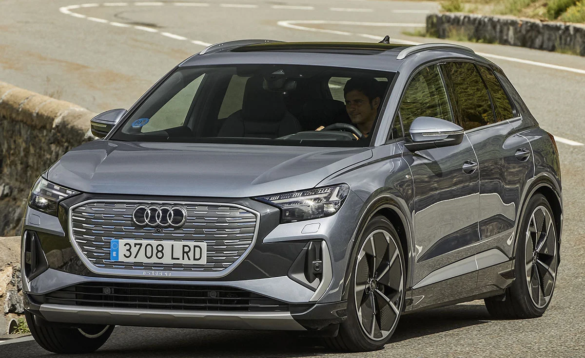 Audi Q4 e-tron 45 Genuine edition (2024-2026)