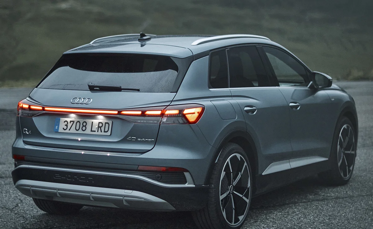Audi Q4 e-tron 45 Genuine edition (2024-2026)