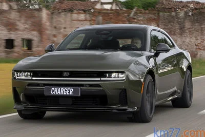 Dodge Charger BEV Daytona Scat Pack Plus 4 puertas