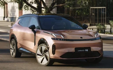 LYNK&CO 08 Core (2025)