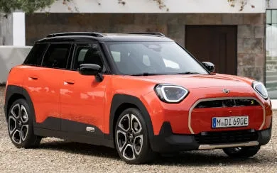 MINI Aceman SE John Cooper Works (2024)