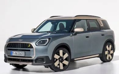 MINI Countryman SE ALL4 Essential (2024-2026)