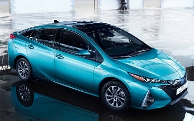 Toyota Prius Plug-in Luxury (2020-2022)
