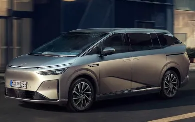 XPENG X9 FWD Long Range (2026)